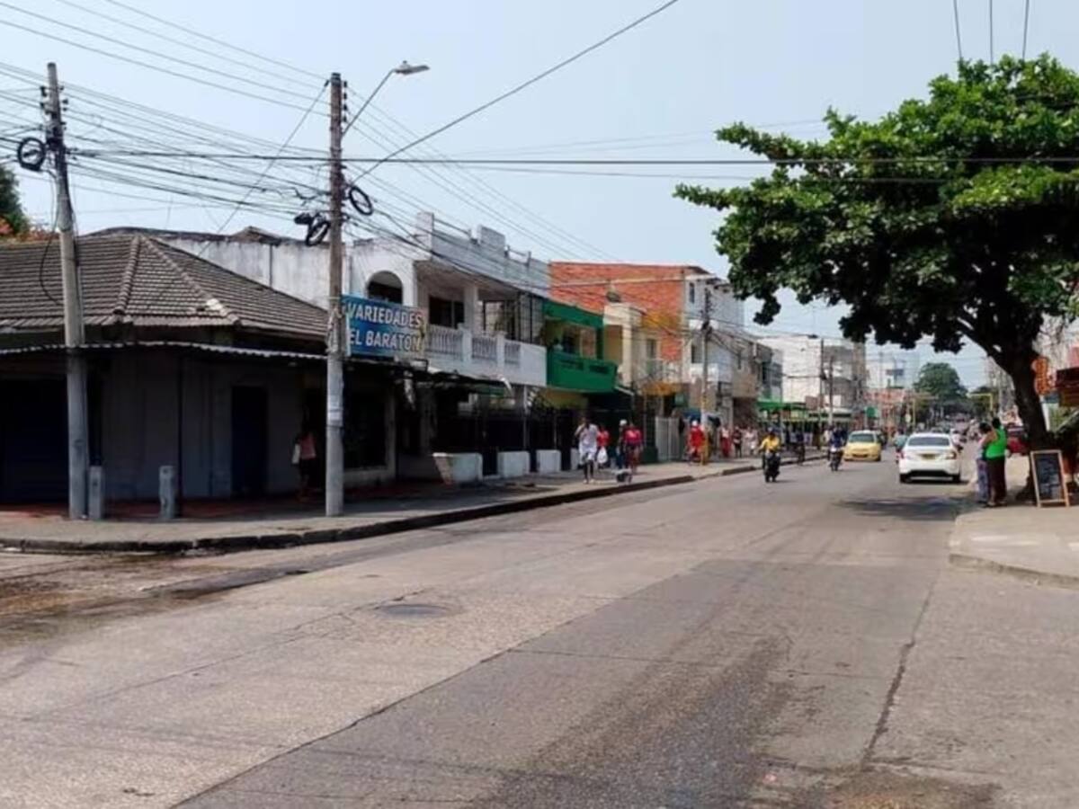 Ataque sicarial en el Paseo Bolívar: sicarios en moto balean a un hombre en plena vía pública
