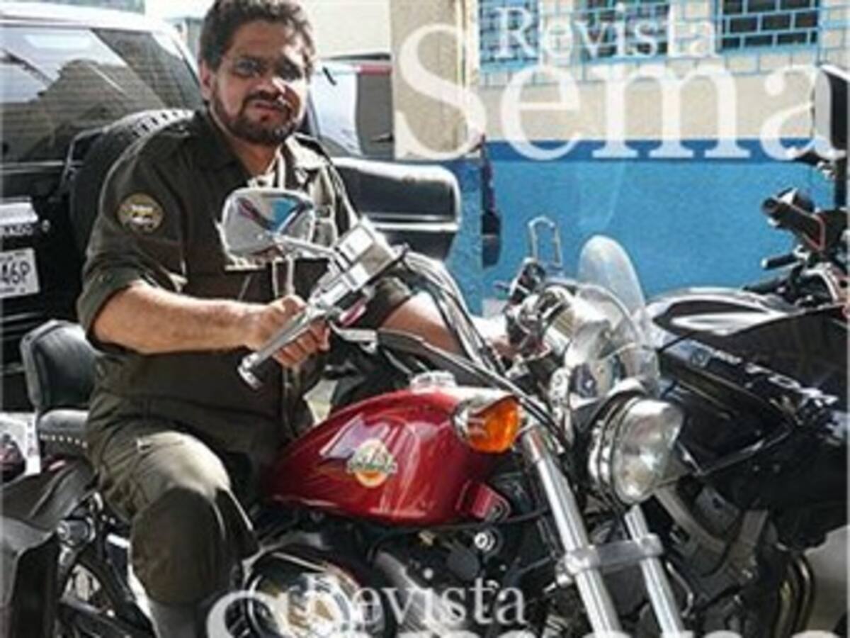 Montarme en una 'Harley' es como si un niño montara un caballo de madera: Iván Márquez