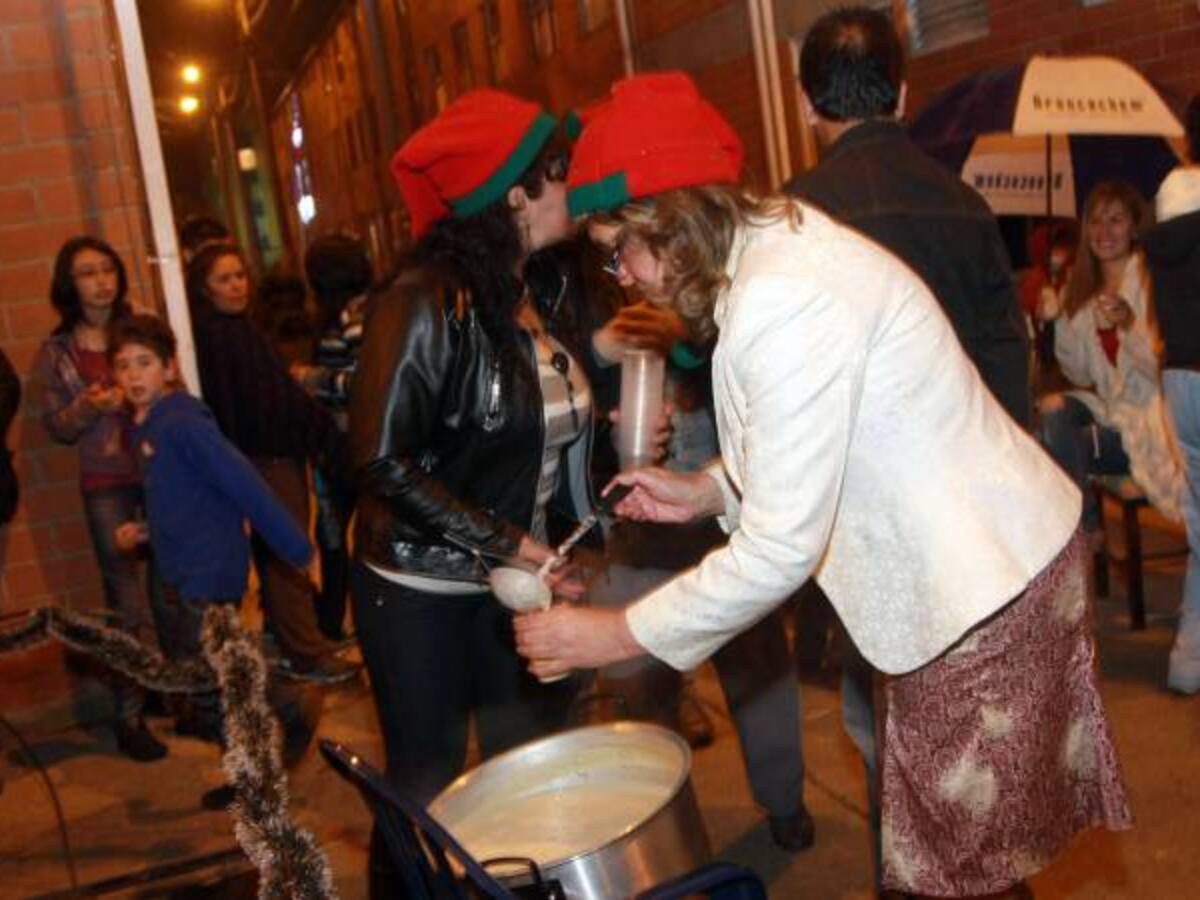 Llegan las novenas navideñas a las plazas de mercado