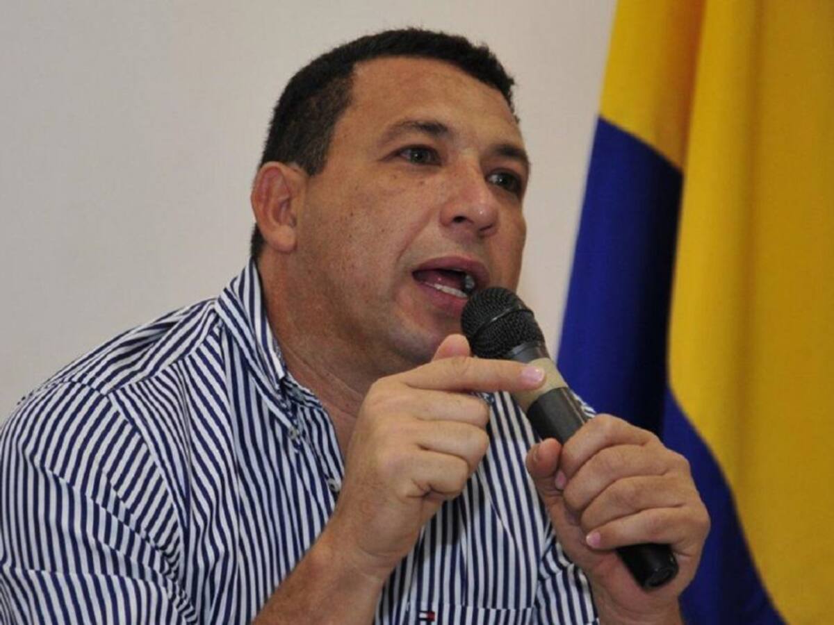 Exhortan a senador Laureano Acuña a disculparse con candidata en Repelón