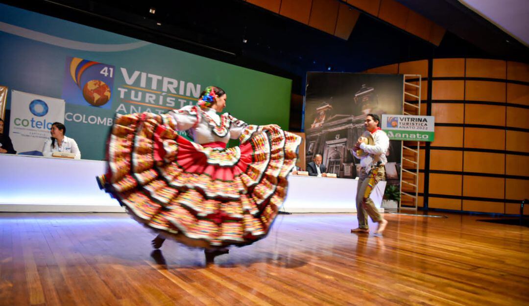 Presentación de Ibagué en la feria de Anato