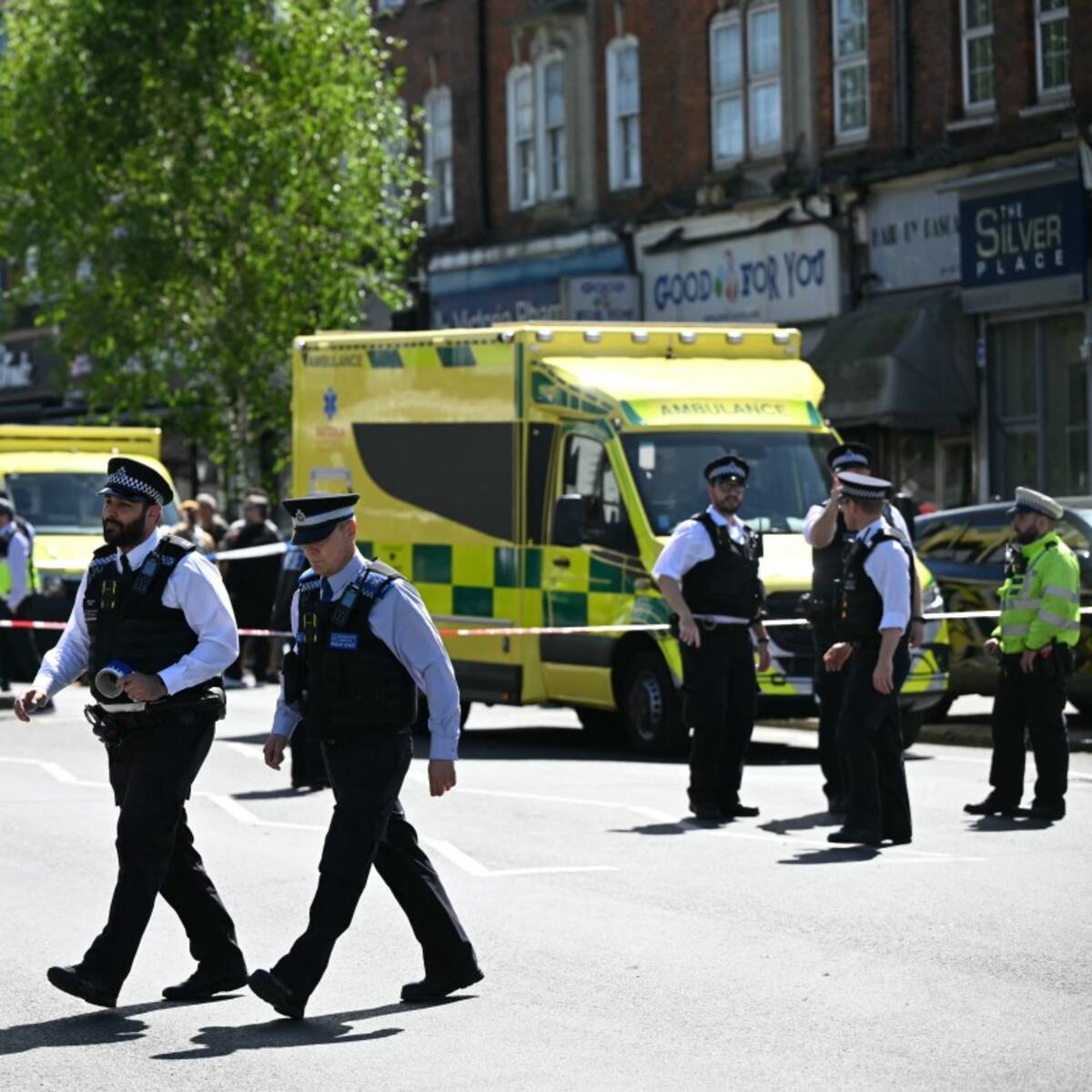 Policía británica declara como acto terrorista el apuñalamiento a dos judíos en Londres