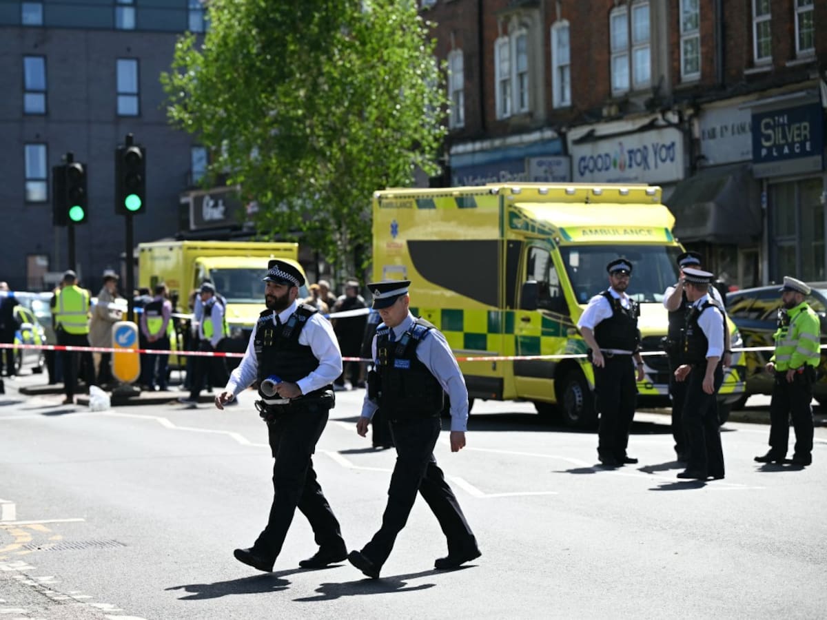 Policía británica declara como acto terrorista el apuñalamiento a dos judíos en Londres