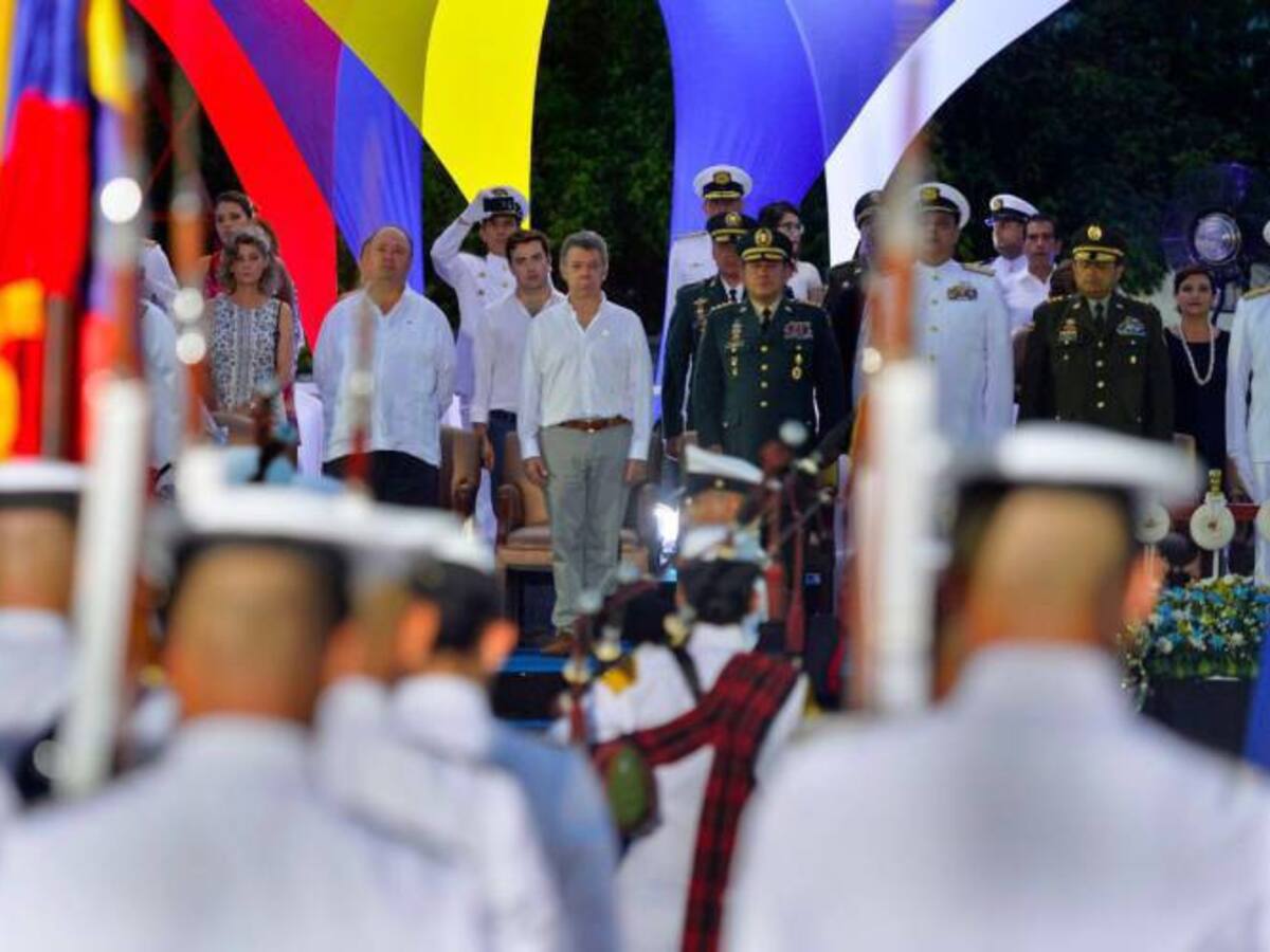Presidente Santos participó de ceremonia de ascenso de la Armada en Cartagena