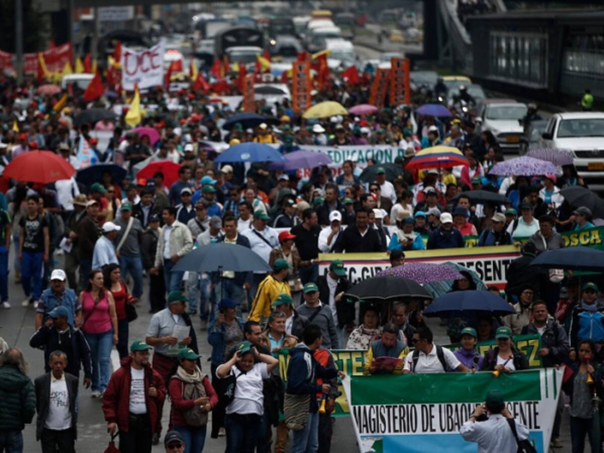 Centrales obreras preparan un paro cívico nacional