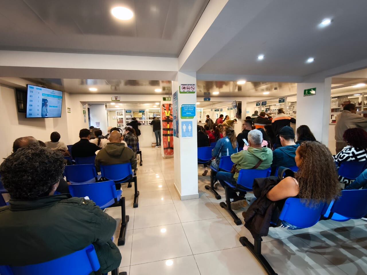 Sala de espera de Disfarma en Manizales. Foto suministrada.