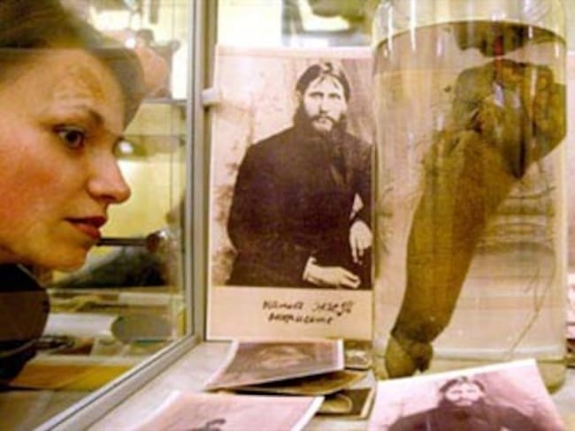 Pagan 16 millones de pesos por el pene de 28 centímetros de Rasputín