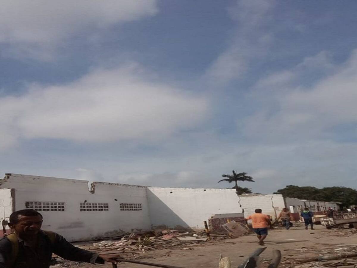 A dos suben muertos por saqueo a la empresa Pizano en Barranquilla