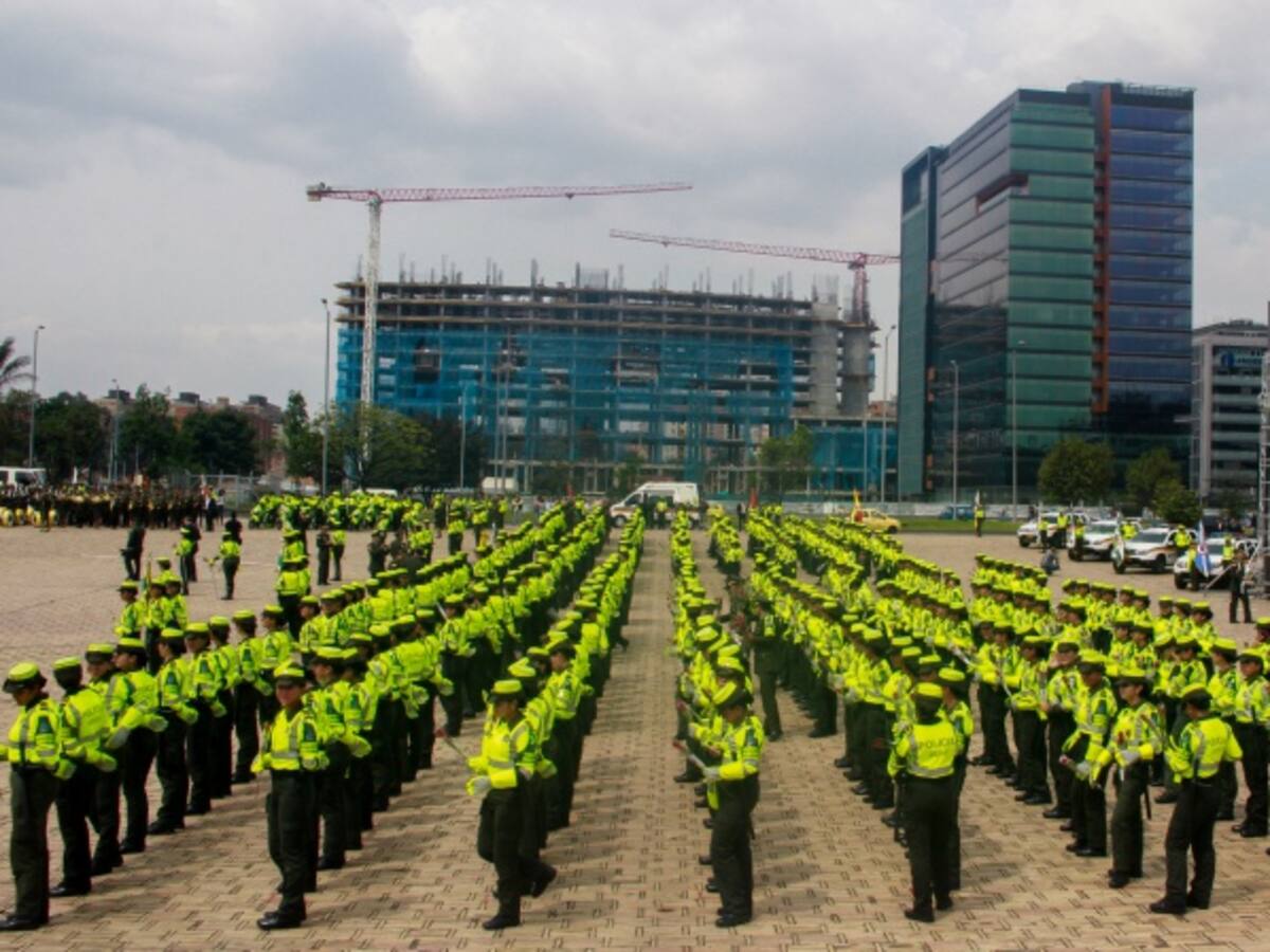 2.500 policías por fuera de la institución el último semestre