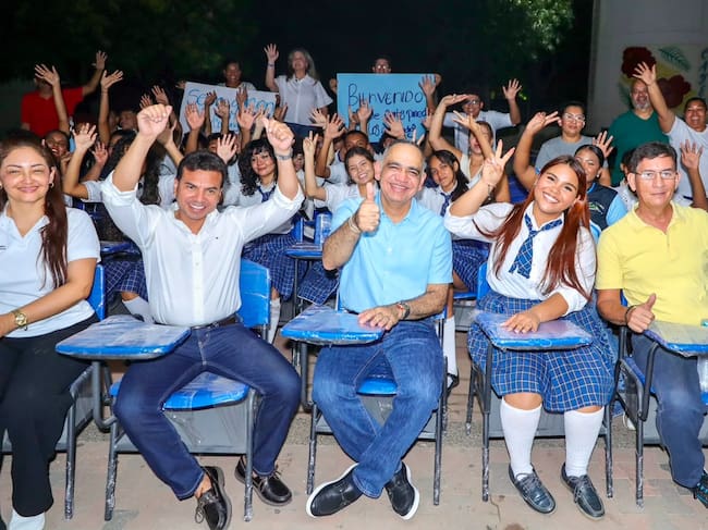 Entregan 700 pupitres a 3 instituciones educativas de Santa Marta/ Alcaldía de Santa Marta.