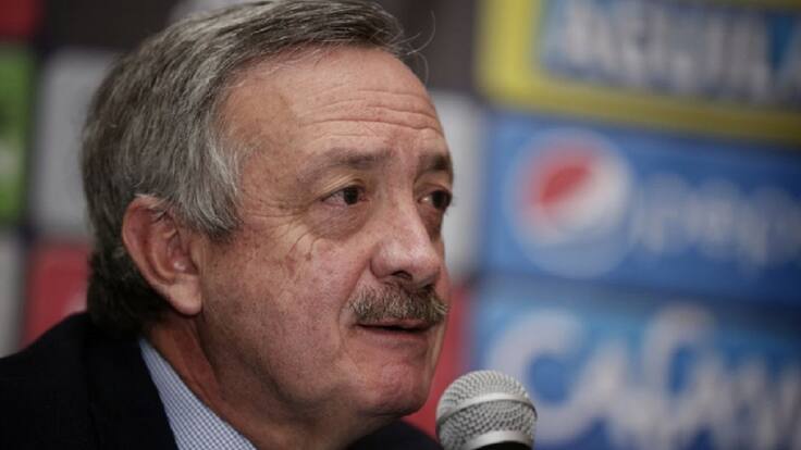 Enrique Camacho: "Por transparencia comunicamos la contratación de Montero"