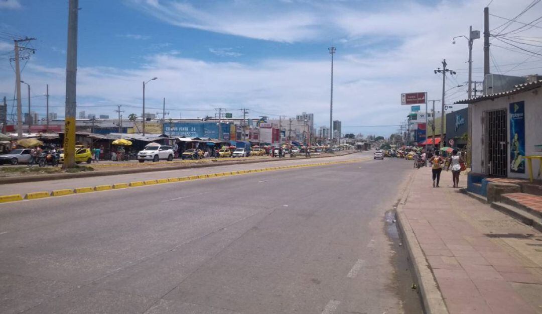 La medida también aplicará de lunes a viernes entre 8:00 de la noche y 5:00 de la mañana hasta el 3 de mayo