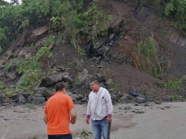 Derrumbe en El Carmen de Chucurí tiene incomunicadas a 5.000 personas