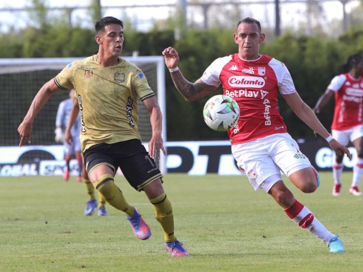 Santa Fe dejó escapar el triunfo ante Águilas con polémicas de por medio