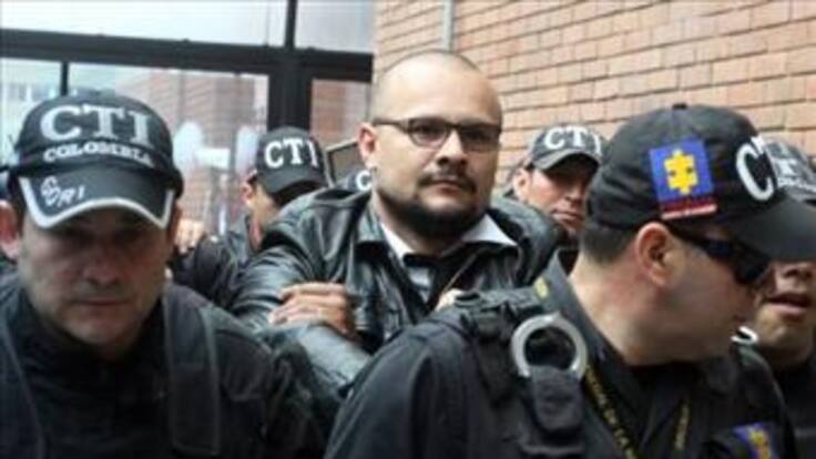 Por vacancia judicial acuerdo con el hacker se aplaza hasta 2015