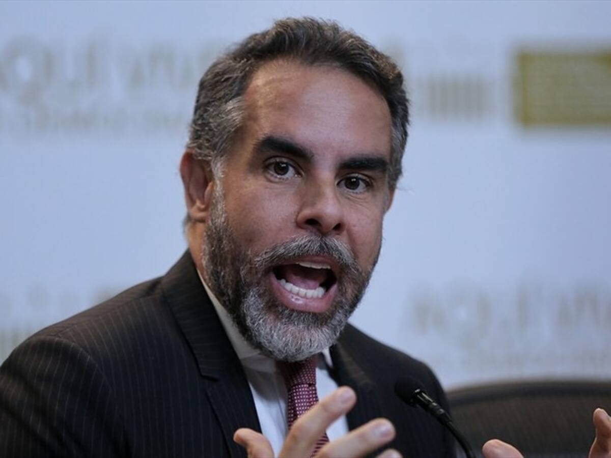 Referendo de cadena perpetua va a ser usado para modificar los acuerdos de paz: Benedetti