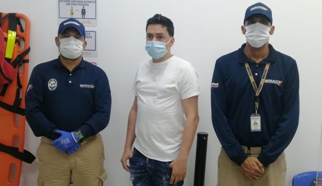 José Fermín Melo, que también tiene una circular roja de la Interpol, fue detenido por Migración Colombia cuando llegó a la ciudad de Cartagena.