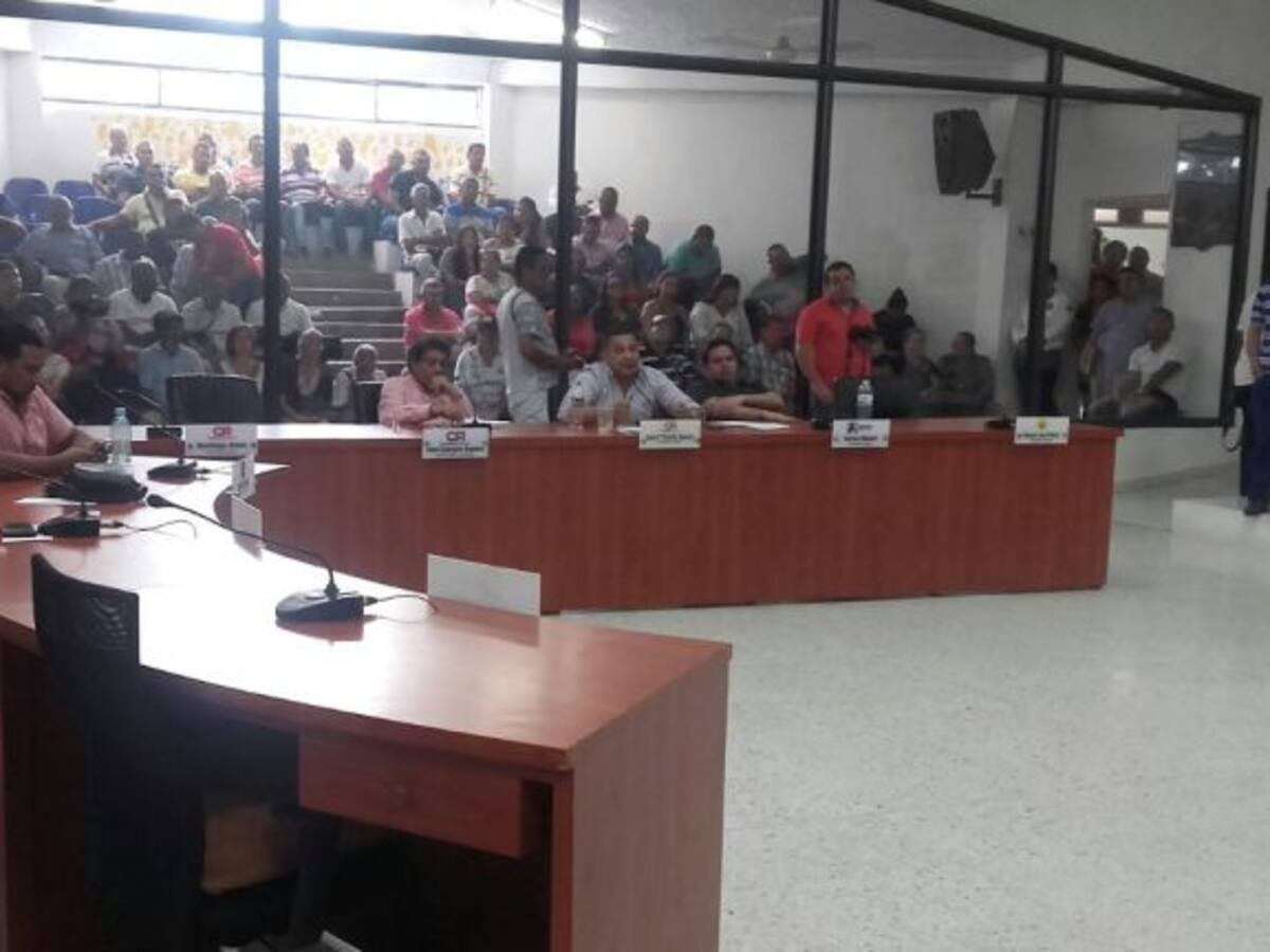 Alcalde debe escoger contralor encargado: Concejo