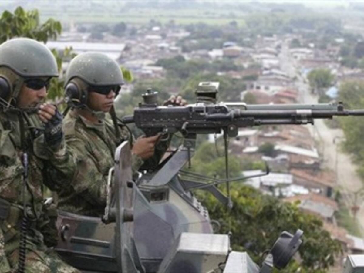 Muere soldado y recuperan a menores de edad en enfrentamiento con las Farc en Caquetá