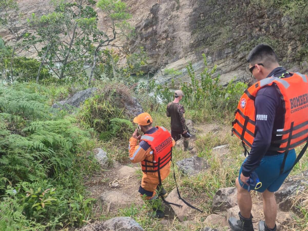 “Es un buen jefe y un buen amigo”, Bomberos El Colegio sobre comandante desaparecido en Cundinamarca