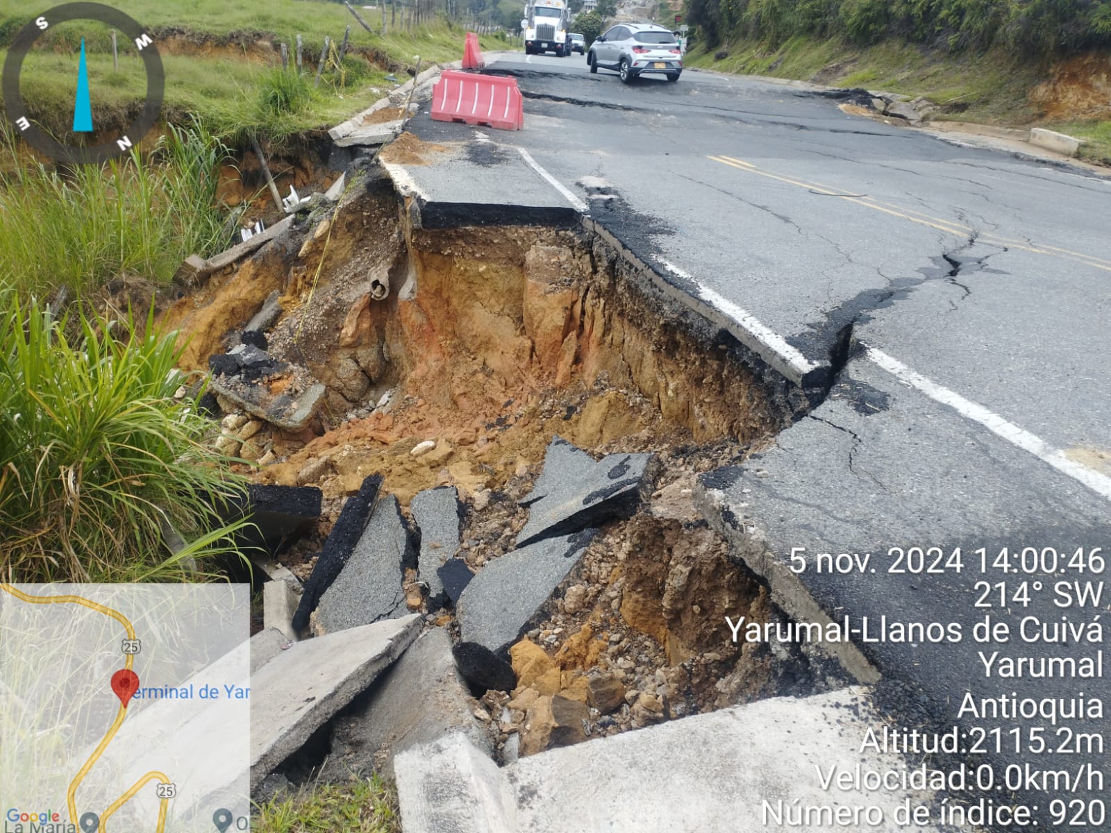 Vía hacia la costa caribe con amenaza de pérdida de banca. Foto: Suministrada.