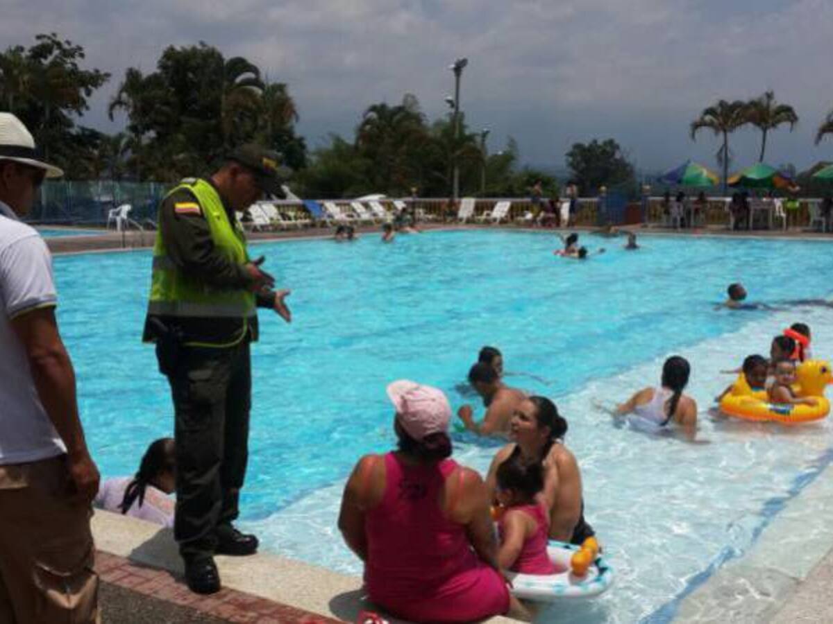 La policía intensifica las campañas en las fincas para evitar ahogados