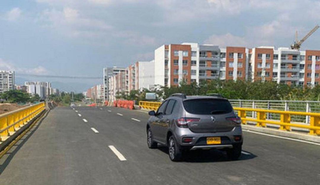 Puente de la ampliación de la Av. Ciudad de Cali, que conecta al Valle del Lili con Bochalema