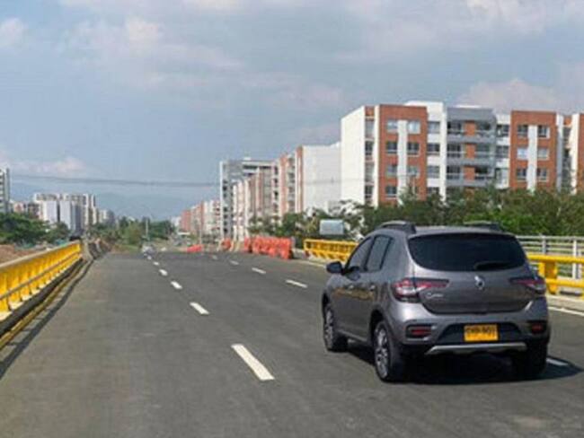 Puente de la ampliación de la Av. Ciudad de Cali, que conecta al Valle del Lili con Bochalema