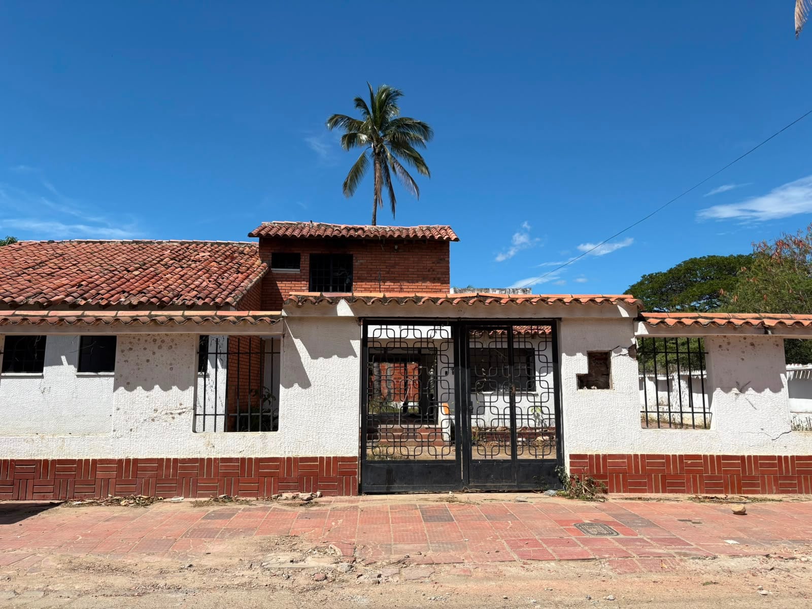 Vivienda en Cúcuta administrada por la SAE se ha convertido en foco de inseguridad. / Foto: Jenny Márquez.