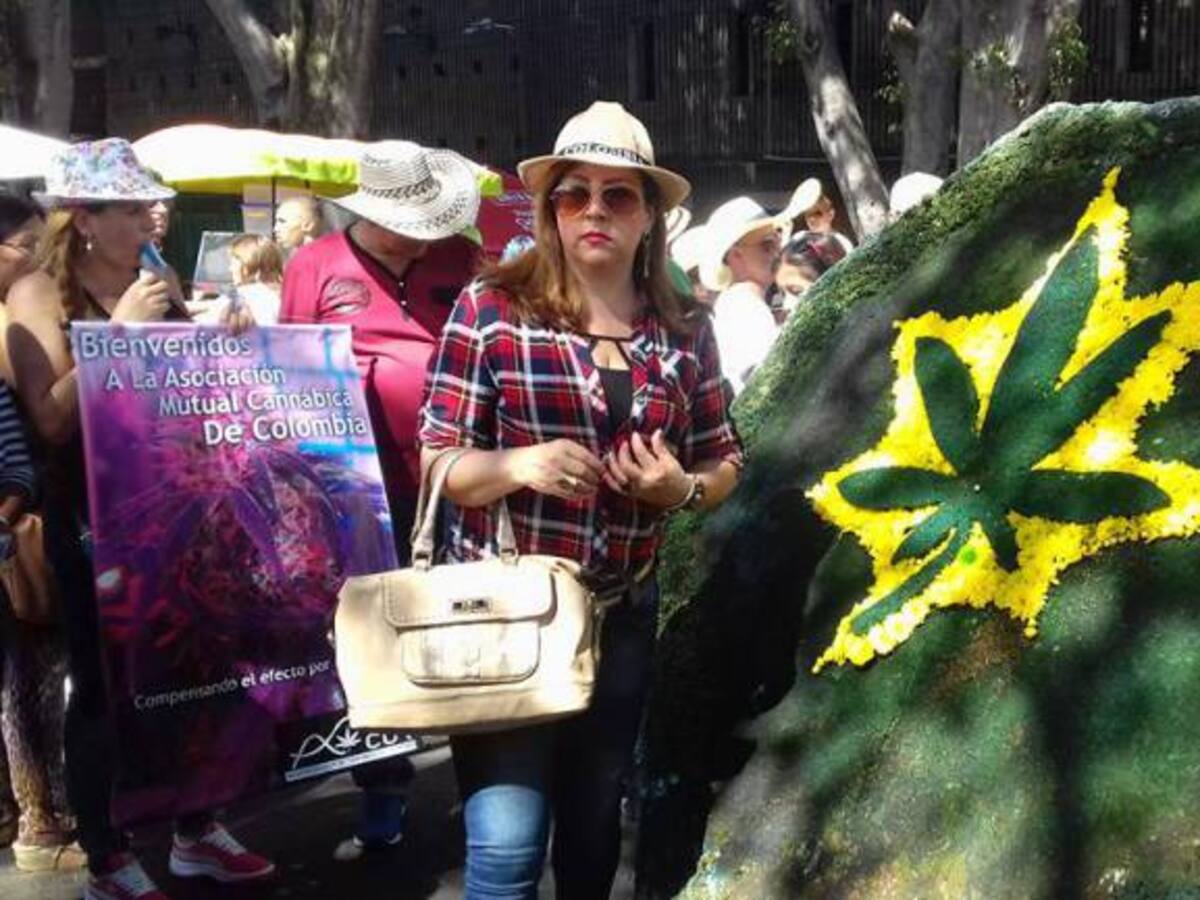 En Medellín se fuman una silleta de marihuana que no pudo desfilar