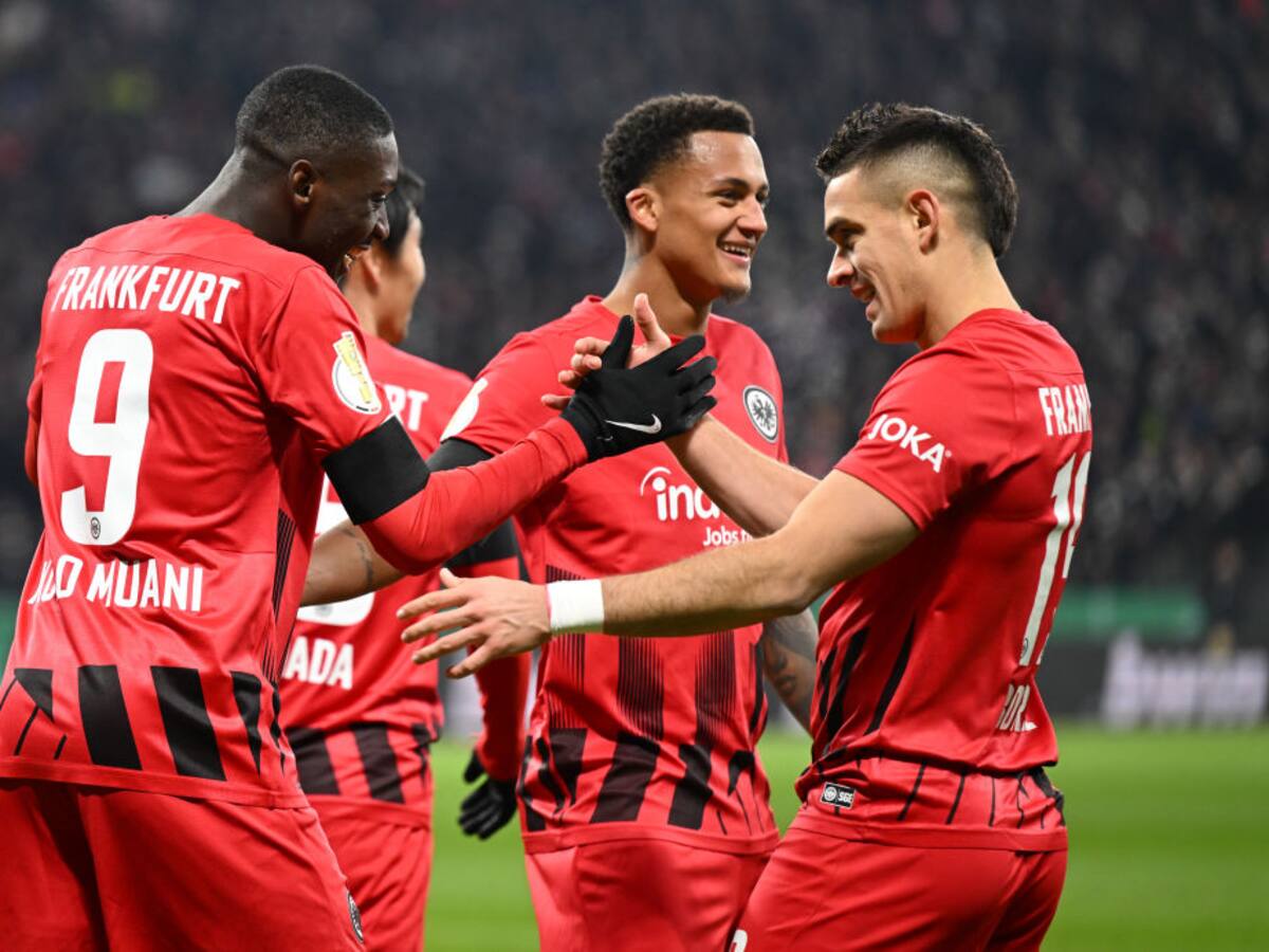 El movimiento que beneficiaría a Santos Borré en el Eintracht Frankfurt