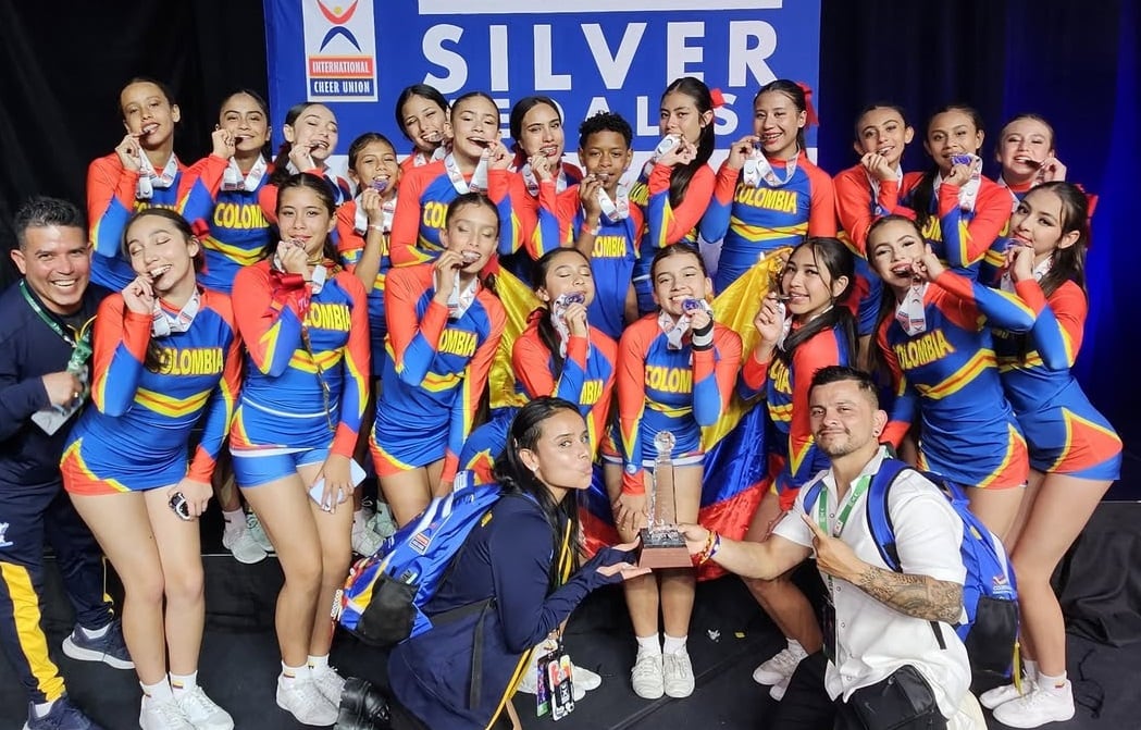 Equipo de la categoría Youth Coed Median / Federación Colombiana de Porrismo