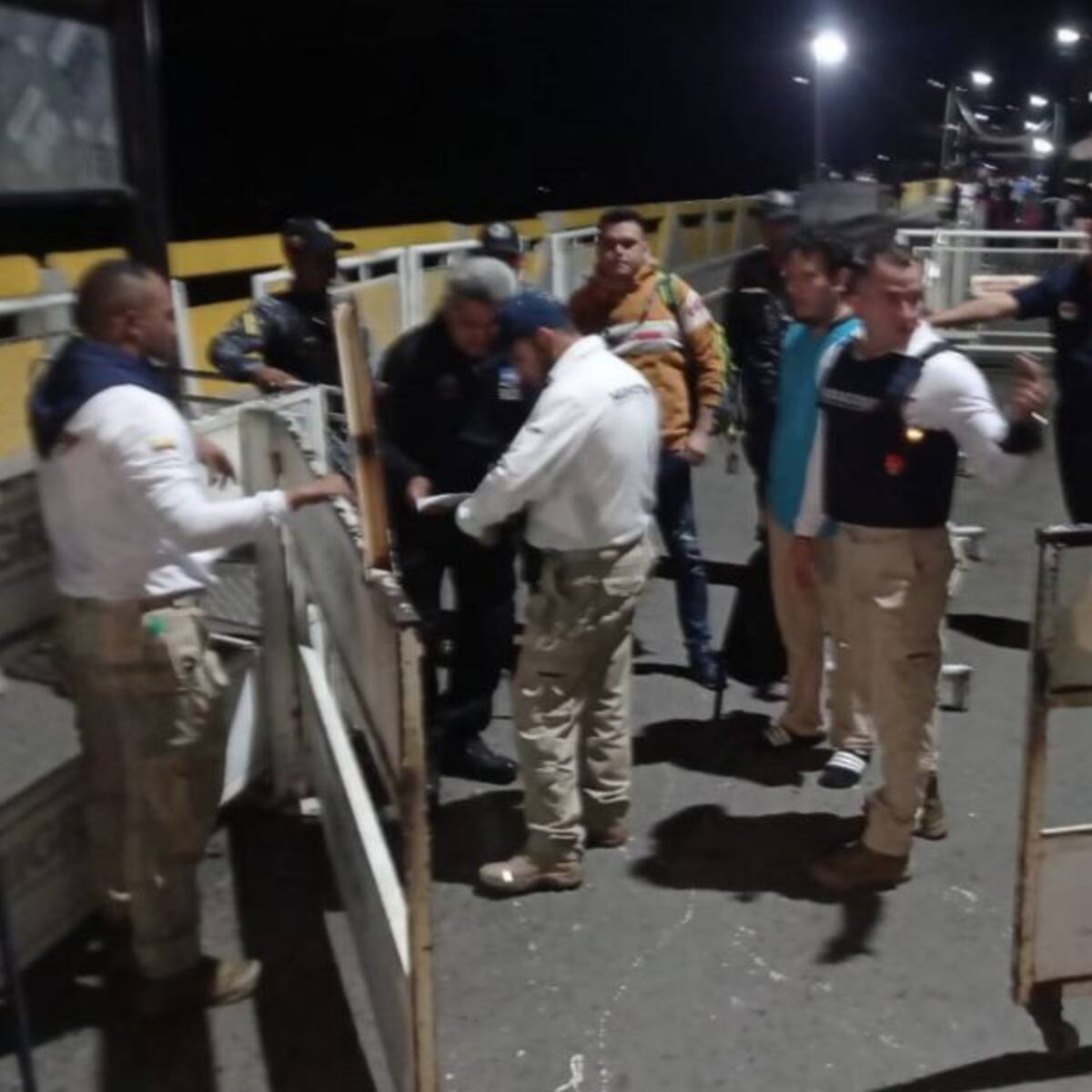 Diputados celebran primera deportación entre Colombia y Venezuela