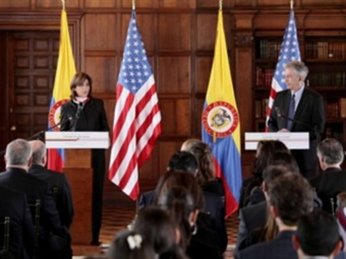 La canciller Holguín y el secretario de estado Adjunto de EE.UU. William Burns se reunirán en Cali
