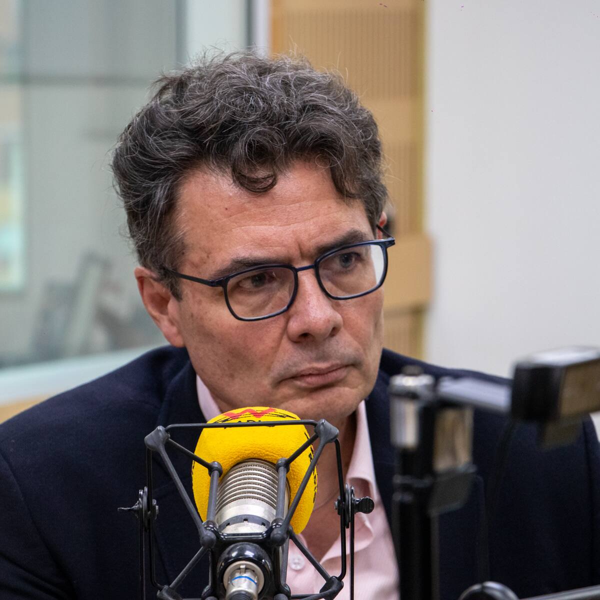 Clave es la política farmacéutica con énfasis en precio de medicamentos: Alejandro Gaviria