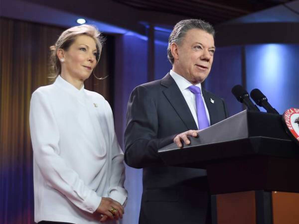 The Wall Street Journal cuestiona Nobel de Paz a Santos