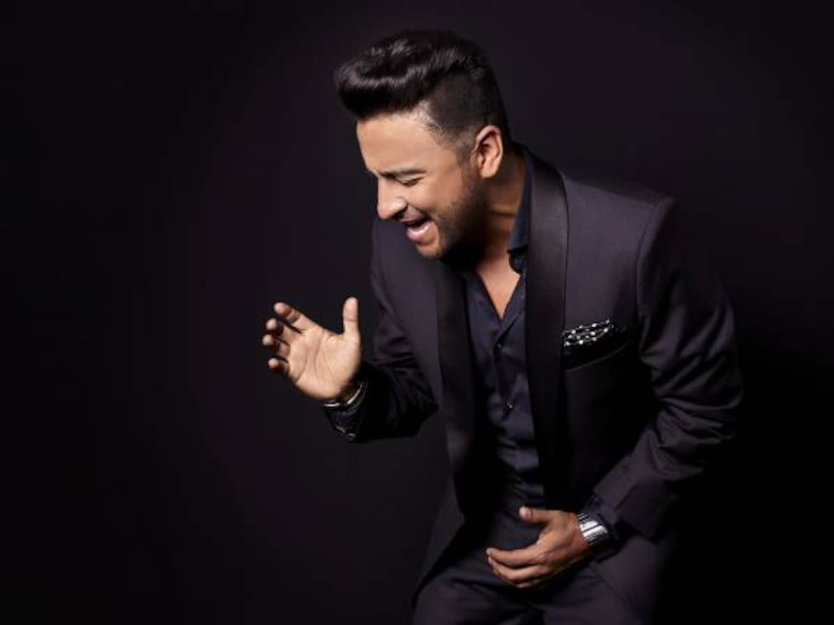 Alex Campos anuncia su gira nacional “momentos”