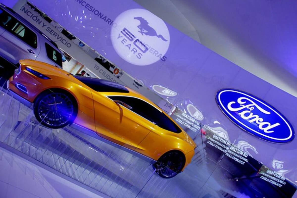 Los amantes de los automóviles se dan cita en Corferias donde se exhiben más de 1000 vehículos con  modelos recientes de las más reconocidas marcas de automóviles a nivel mundial.