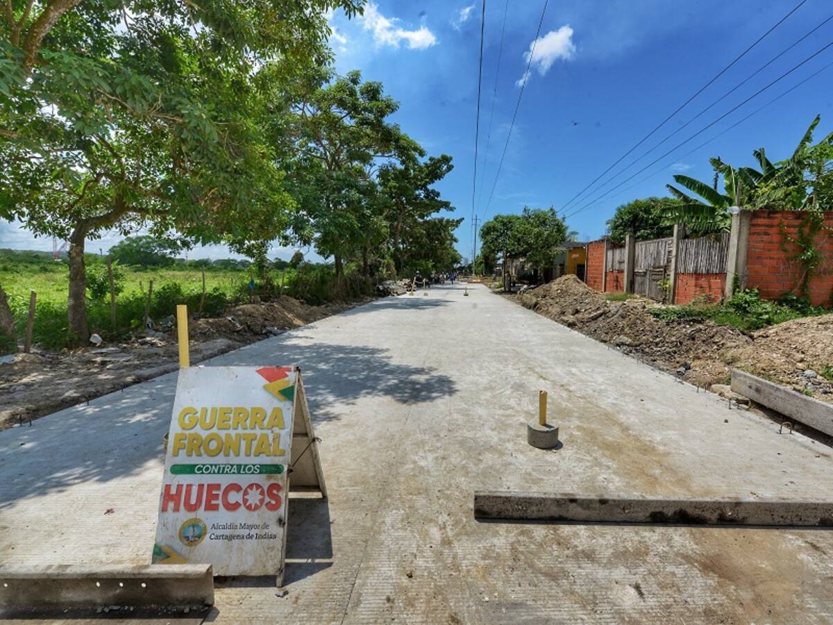 Alcaldía de Cartagena construye vía que comunicará a Nelson Mandela con Policarpa