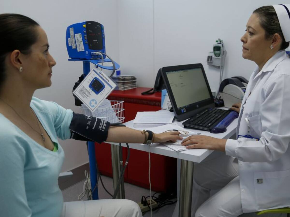 Comunidad médica advierte que servicio de urgencias está sobreocupado