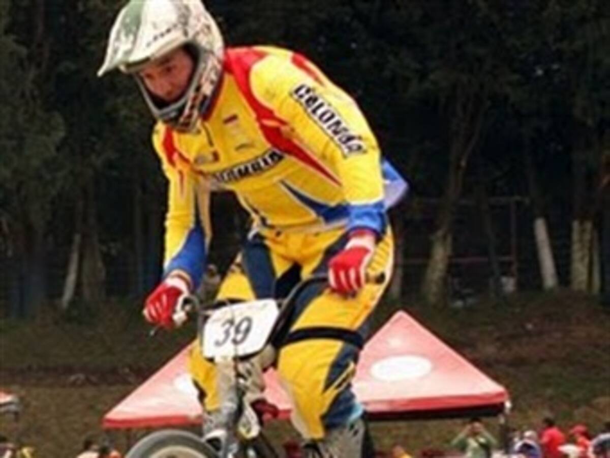 Mariana Pajón y Carlos Mario Oquendo brillaron con Antioquia en el Nacional de Bicicross