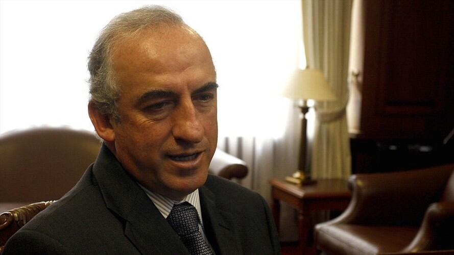 Leonardo Villar asegura que hay que mantener el régimen de prima media exclusivamente para un pilar básico, equivalente a un salario mínimo. Foto: Colprensa