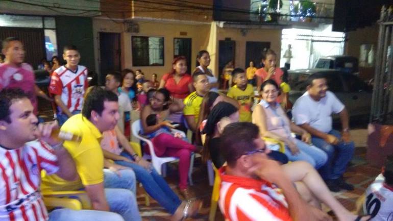 Este domingo los junioristas verán el partido en sitios de diversión.