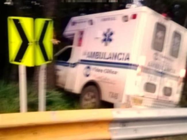 Una ambulancia se accidento y la paciente murió