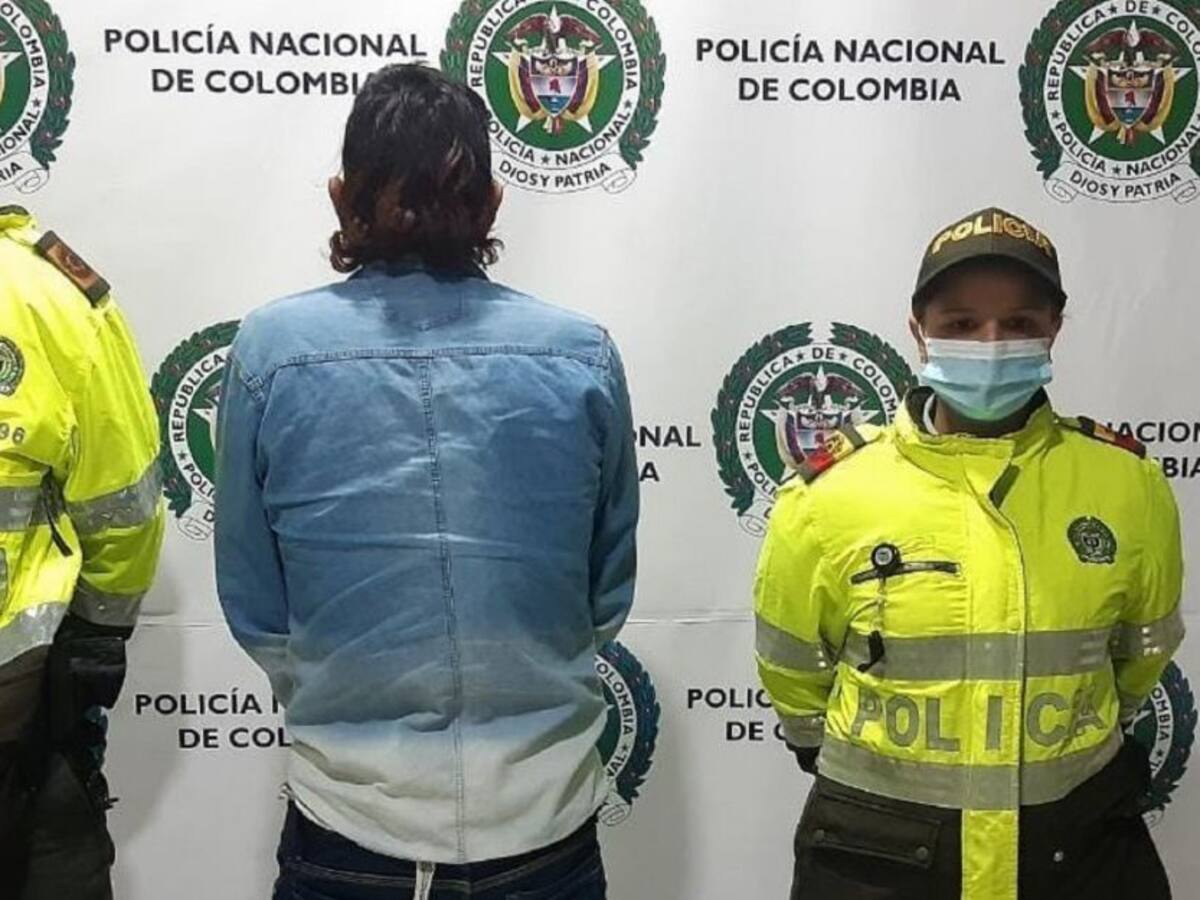 En Manizales capturan un hombre que habría atacado a su esposa y su suegra