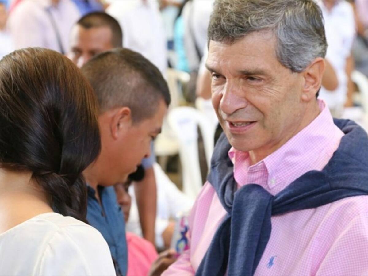 Rafael Pardo lideró diálogo sobre sustitución de cultivos ilícitos en Cauca