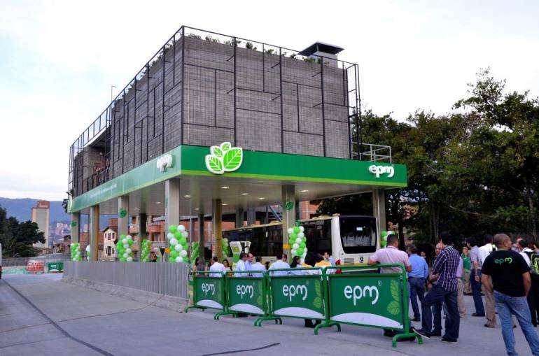 Estación de gas natural vehicular de EPM en Medellín. 
