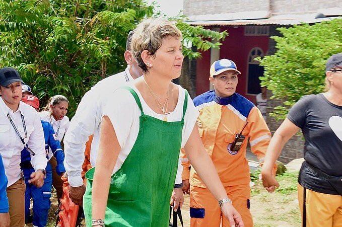 Twitter @Veronicalcocerg