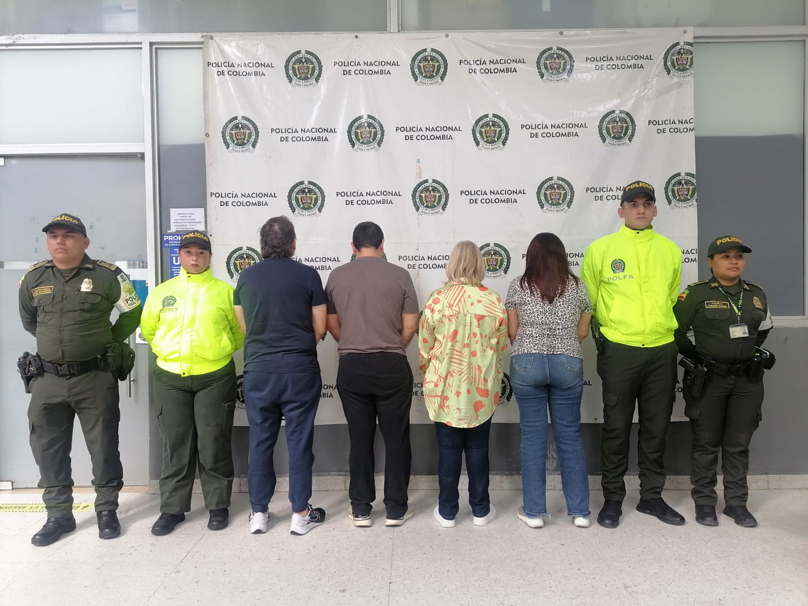 Captura de alias 'La Profe' en Barranquilla. Cortesía: Polfa.