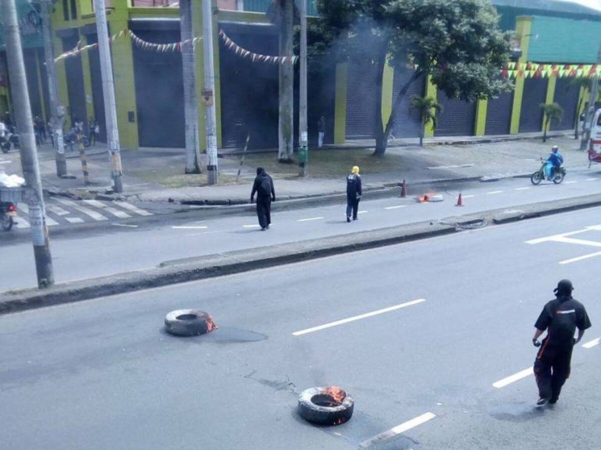 Por disturbios evacuan Universidad de Antioquia